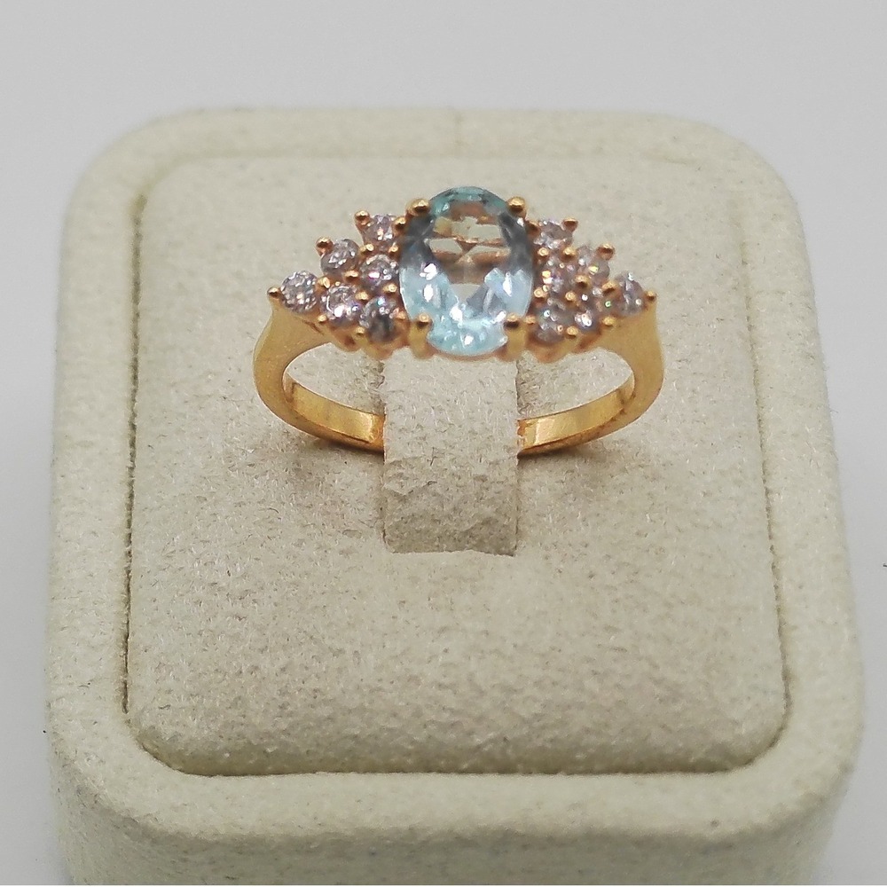 Gold Tone Oval Light Blue Stone Ring with Clear Accent Clusters Size 7